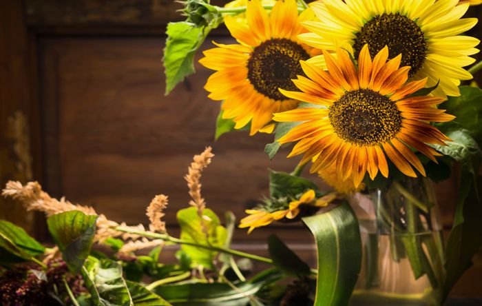 fall flower arrangement 