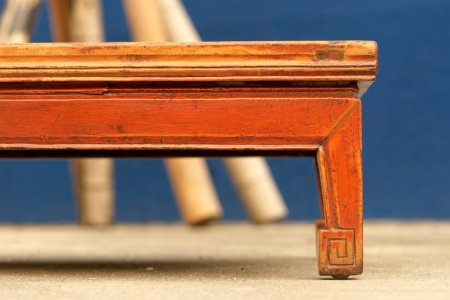 Turn a Coffee Table Into a Bench Seat | DoItYourself.com