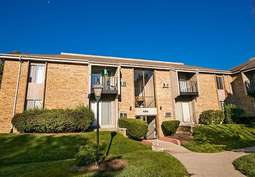 Image of College Square Apartments in Greendale, WI