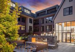 Image of Windward Apartments in Lake Oswego, OR