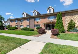Image of University Manor Apartments in Cedar Falls, IA
