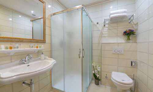 Habitación Clásica y Deluxe Habitación Clásica y Deluxe