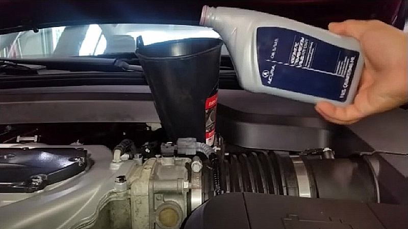 Replacing brake fluid in Acura TSX