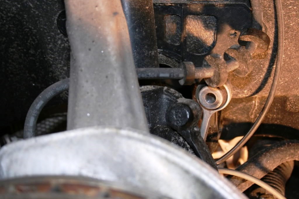 Remove sway bar end link