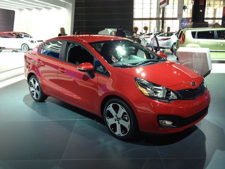 2014 Kia Rio 1.6L LX 4-door hatchback