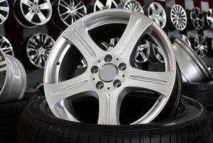 Alloy wheel
