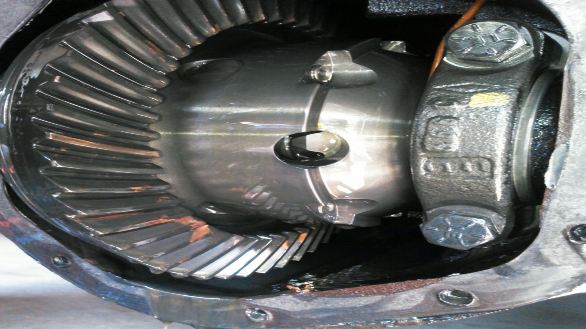 2011 Jeep Grand Cherokee Differential Fluid Change