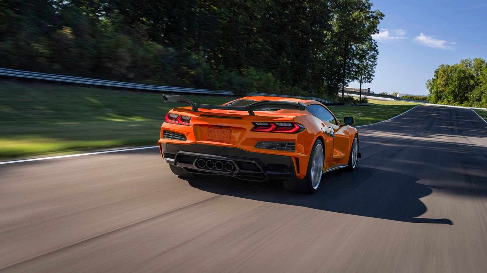 10 Reasons I Bought a Base Porsche 911 Over a Corvette Z06 Corvetteforum