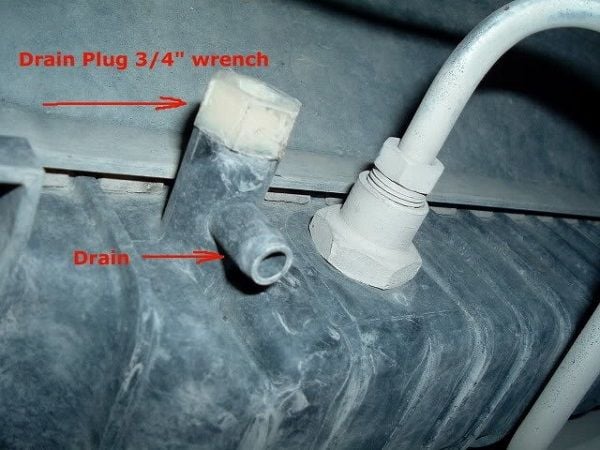 How to drain radiator 97 ford taurus #1