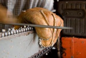 Sharpening a chainsaw