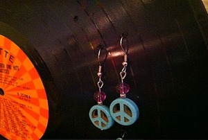 An old vinyl LP upcycled into an earring holder.