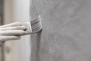 painting a wall grey