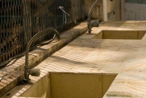 farmhouse sink