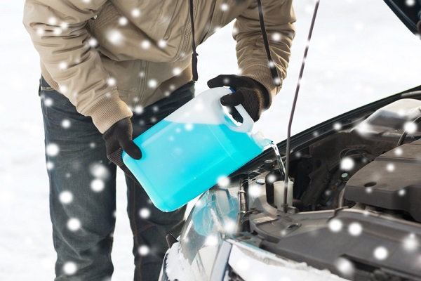 Is it effective to deice a car with windshield fluid? - Quora