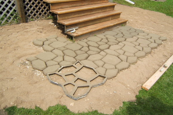 Concrete is one of the most popular materials to use with hardscaping because of