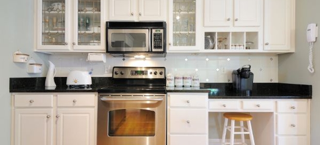 Don T Replace Your Kitchen Cabinets Paint Them Doityourself Com