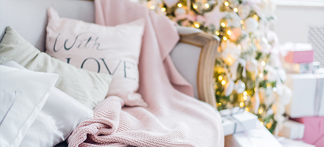 Cozy chic pink Christmas decorations
