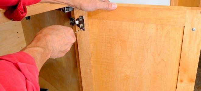 Removing cabinet doors
