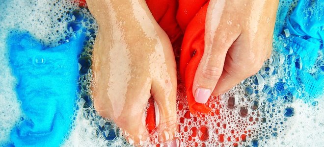 handwashing clothes