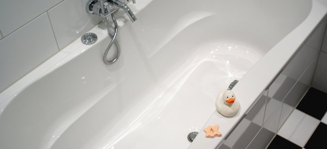 how to make a dull acrylic bathtub shine