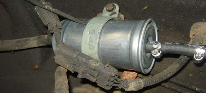 6 Common Fuel Filter Problems | DoItYourself.com