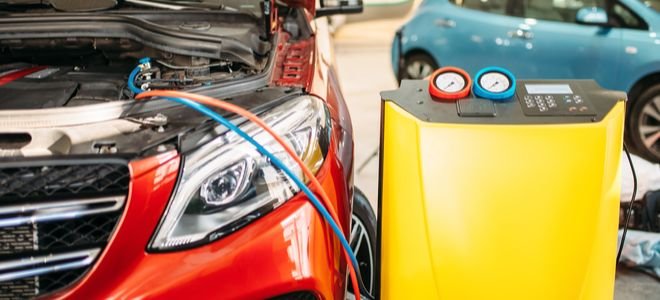 How Do You Flush Out an Auto AC System? | DoItYourself.com