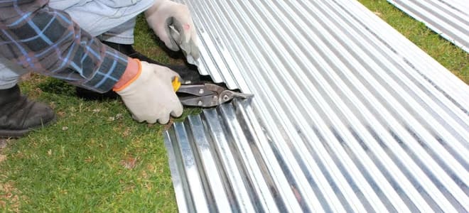 Cutting tin roofing