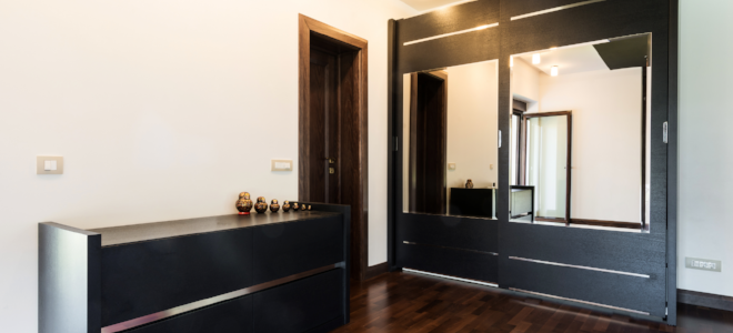 Disguise Mirrored Closet Sliding Doors, How To Install Sliding Mirror Closet Doors Over Carpet