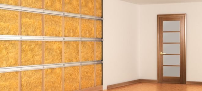 empty room with acoustic soundproofing mounted in the wall