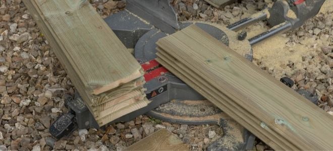 shiplap wood
