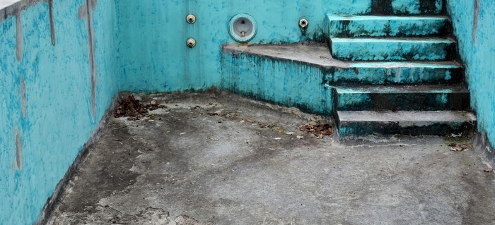 Things To Consider Before Resurfacing A Pool Doityourself