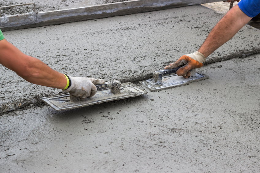 How to Hand Trowel a Smooth Finish on Concrete