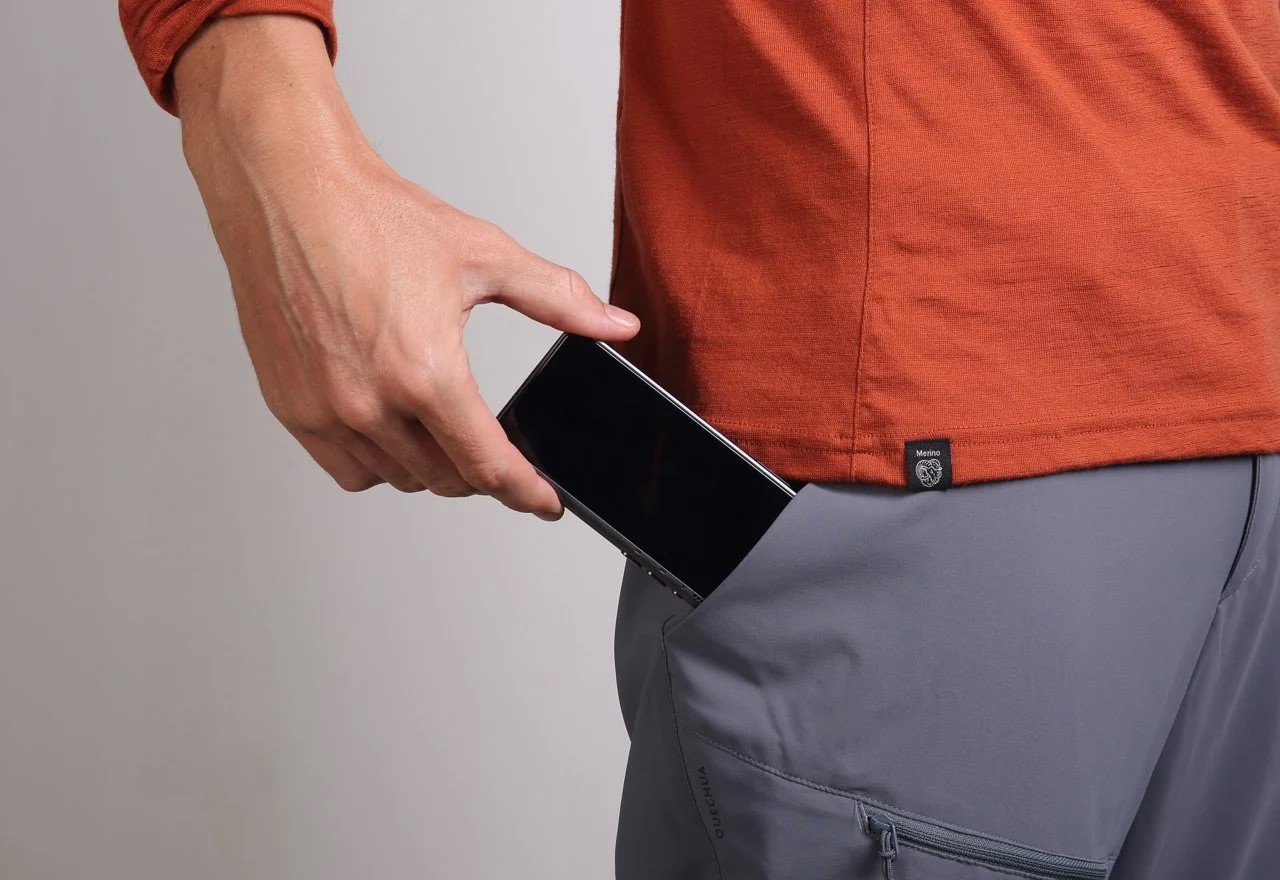 The ultra-portable Fluentalk T1 easily fits in your front pocket. 