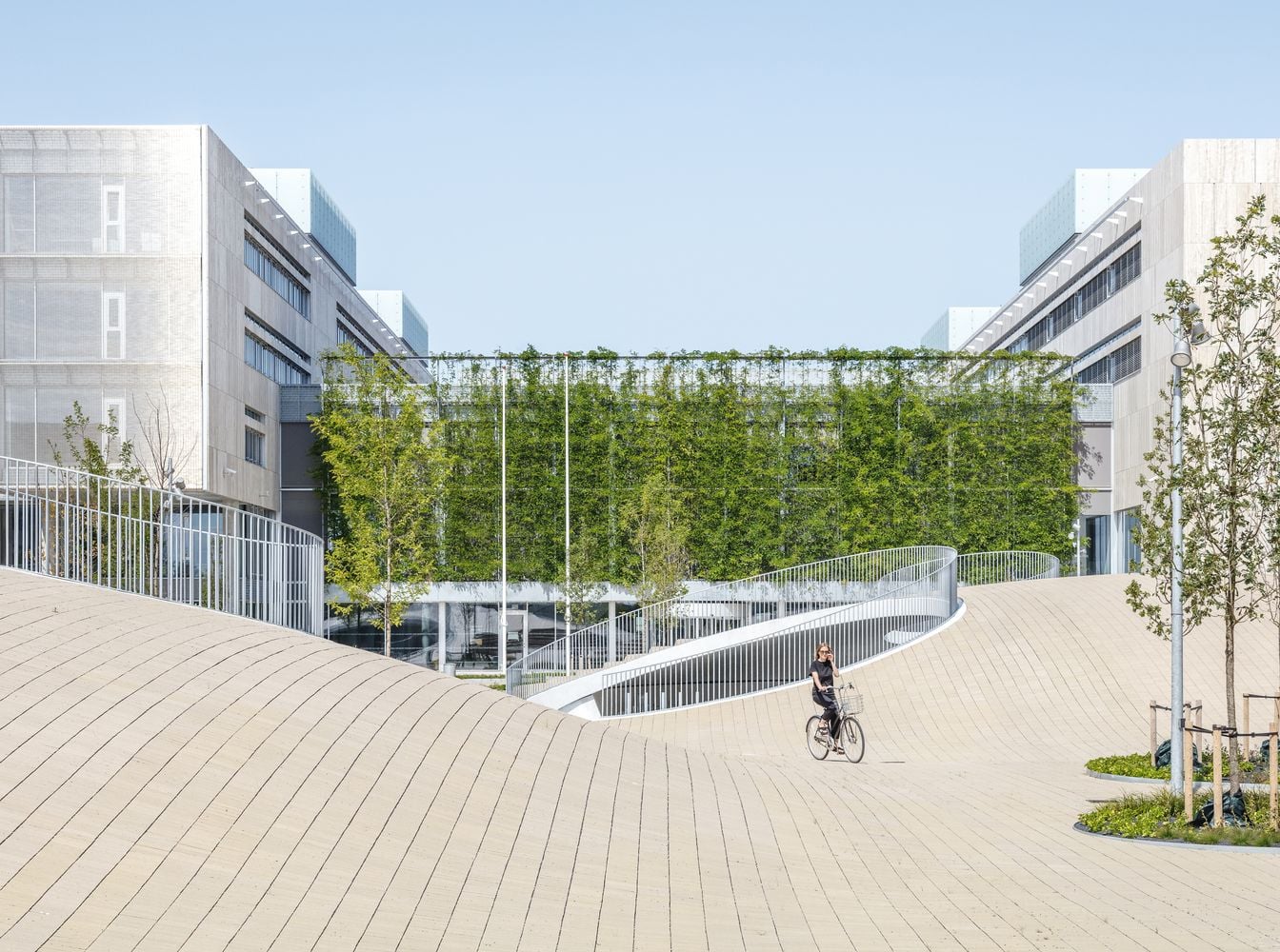 The expansive undulating courtyard that sits above the Karen Blixens Plads' bike parking area
