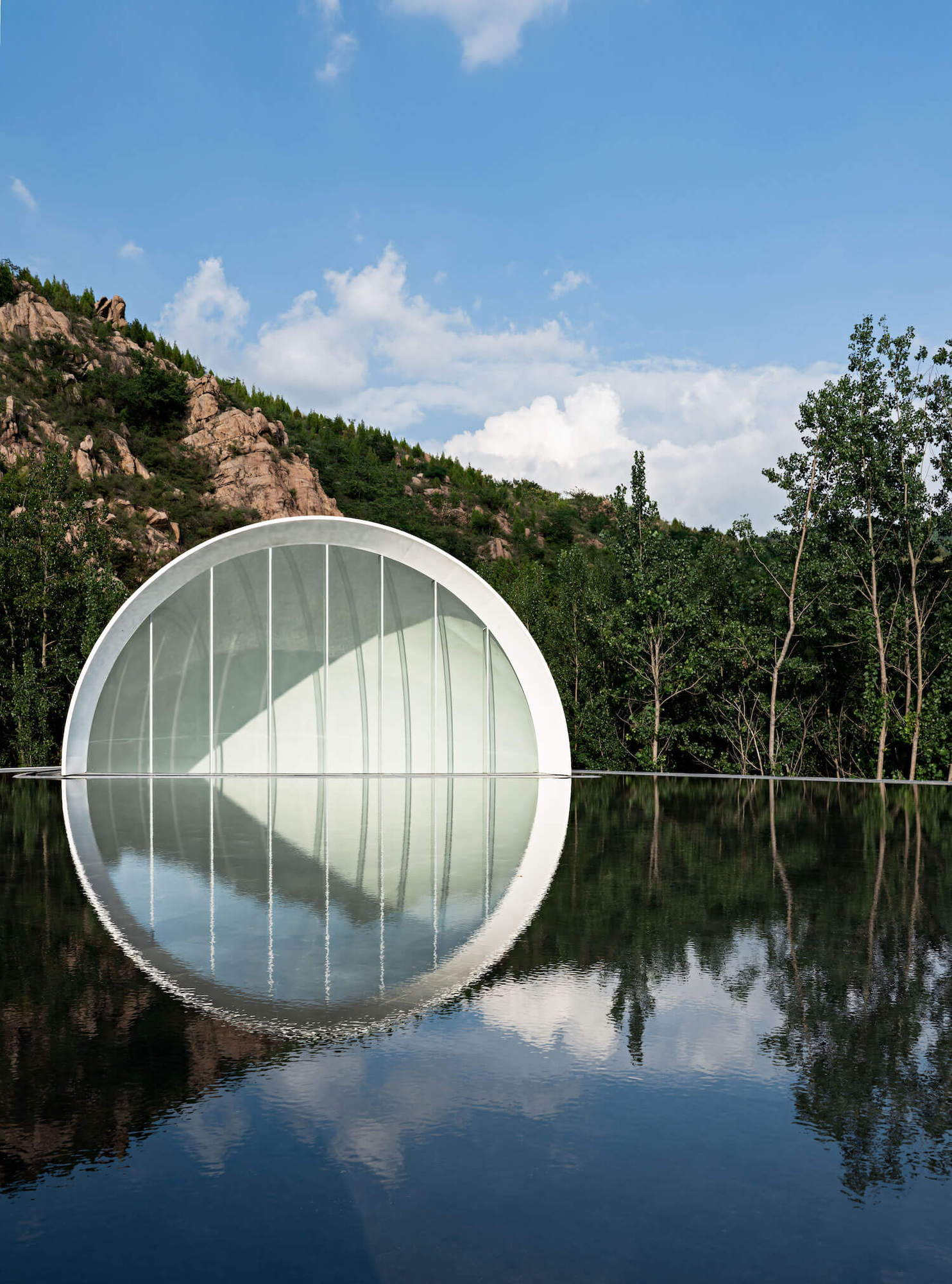 SYN Architects Shoot for the Moon with New Event Hall in China