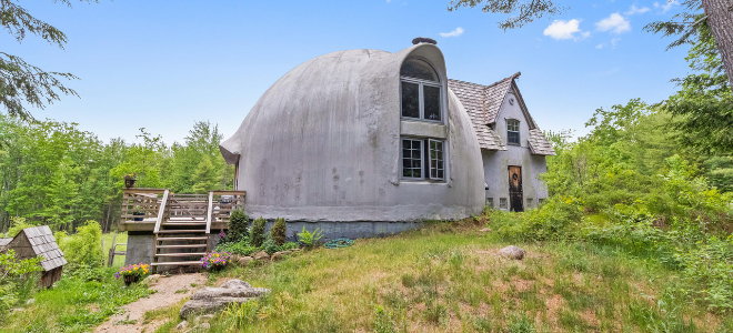 dome house in Maine