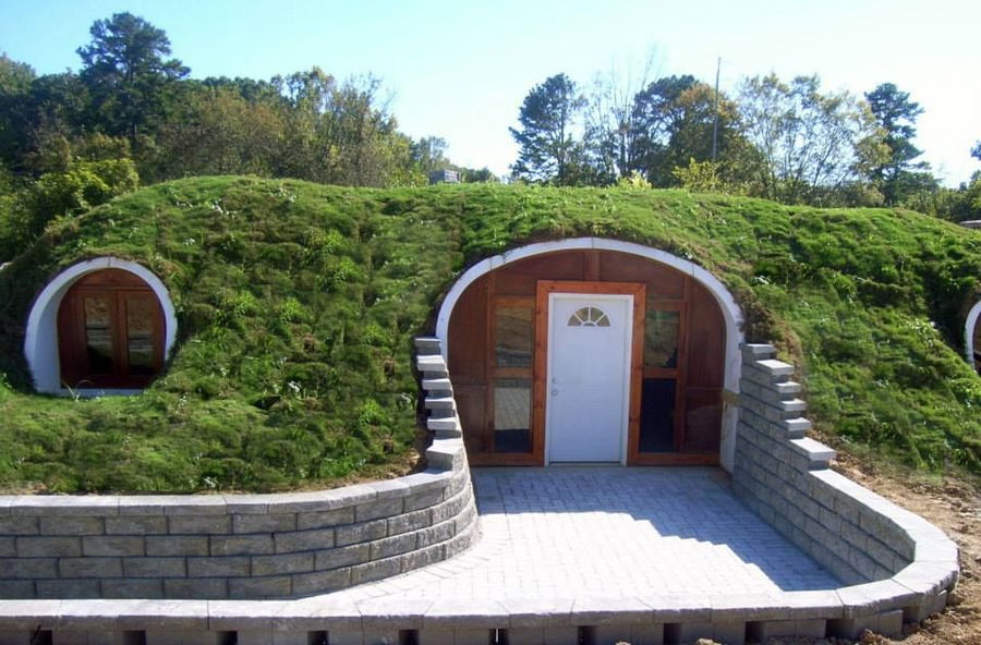 Green Magic Homes' Prefab Hobbit House