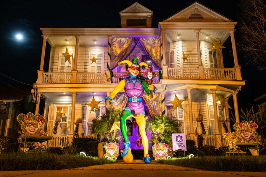 A Jester-themed house float created as a form of COVID-safe Mardi Gras celebration in 2021.