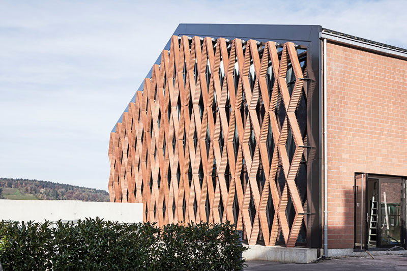 The robotically-built brick facade of the Keller AG Headquarters 