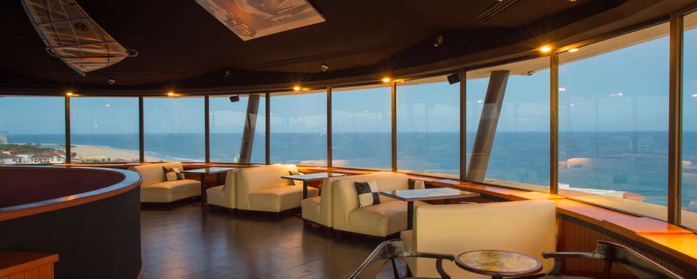 Sky Bar at Lighthouse with 360° panoramic view