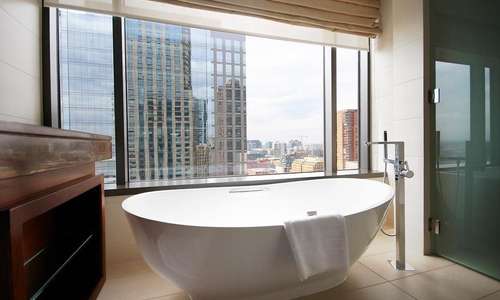 Soaking up the view.
#fsdenver #interior #hotelsuite #thesuitelife #interiordesign #fourseasons #luxurytravel #familytravel #luxuryhotels #beautifulhotels #travelblog #travelblogger #luxury #bbctravel #travelgram #luxuryfamilytravel #wanderlust #bestvacations #hotelamenities #instatravel #bathroomgoals #loft #livetravelchannel #forbestravelguide #wanderlust #luxuryhotel #staycation #luxuryloft #travel