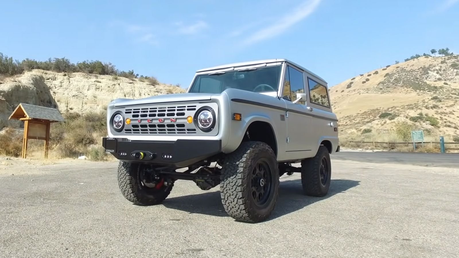 Joe Rogan's 1971 Bronco by ICON | Ford-trucks, image size:1600x900