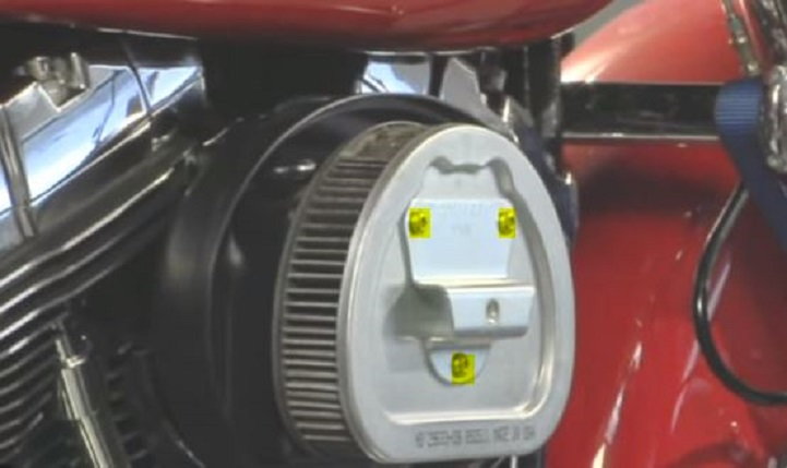 Harley Davidson Softail air filter retaining clip screws