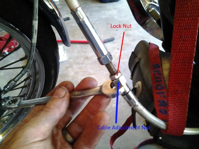 The clutch cable midpoint adjustment