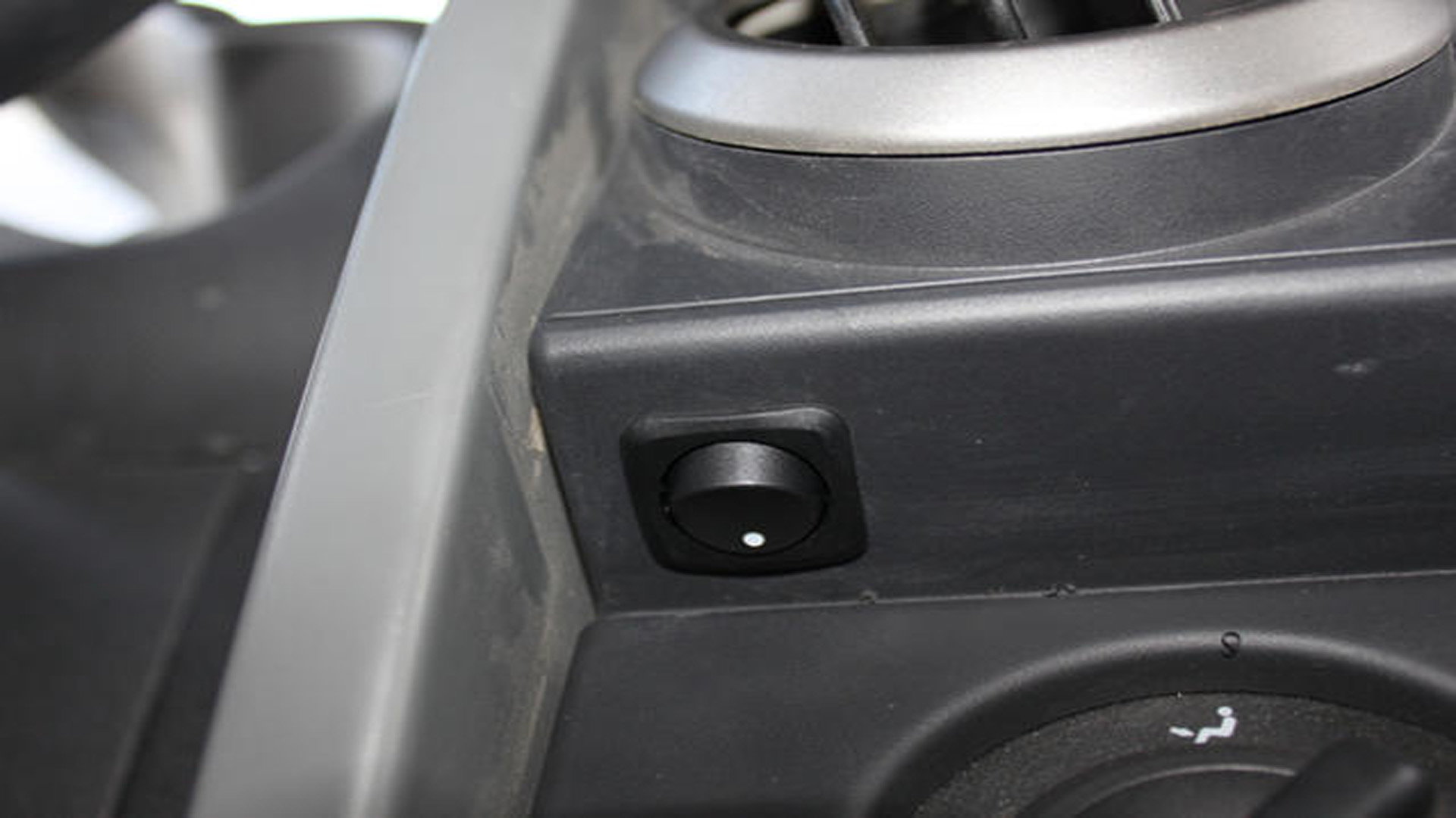 Jeep Wrangler JK: How to Install ESP Kill Switch | Jk-forum