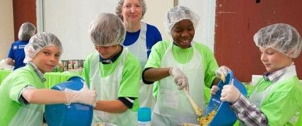 Tips on Volunteering and Doing Charity Work as a Family for the Holidays