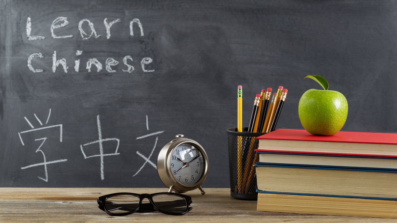 chalkboard that says learn chinese