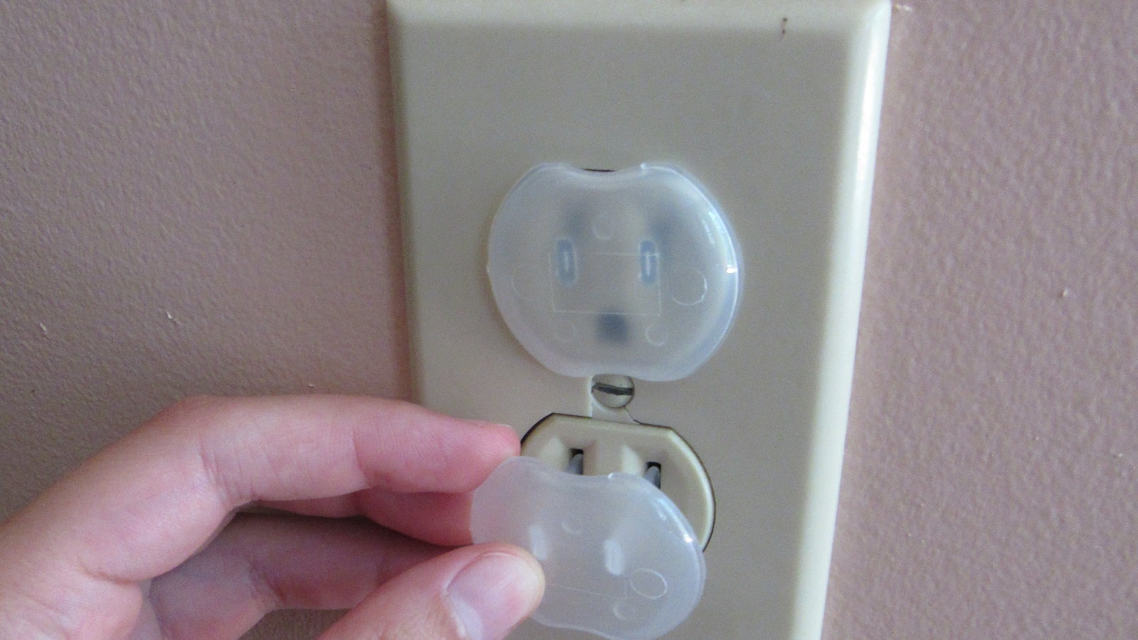 wall outlet cover