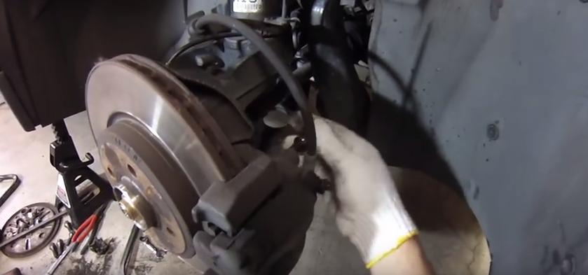 brake caliper rotor pad fluid how to replace change remove DIY