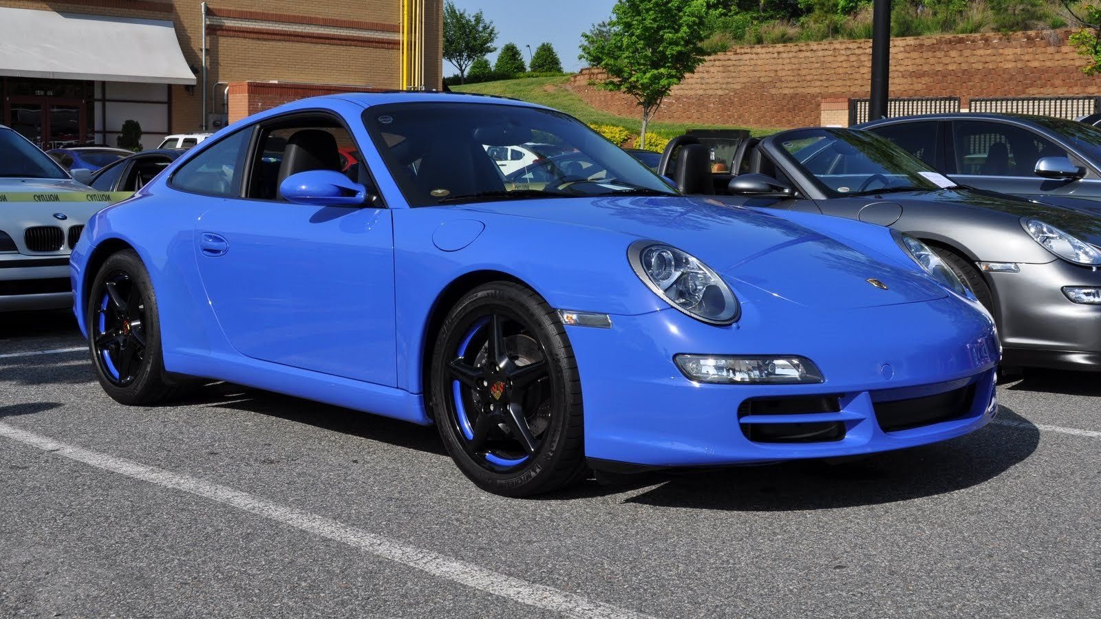Daily Slideshow Feast Your Eyes on These UniquelyColored Porsches